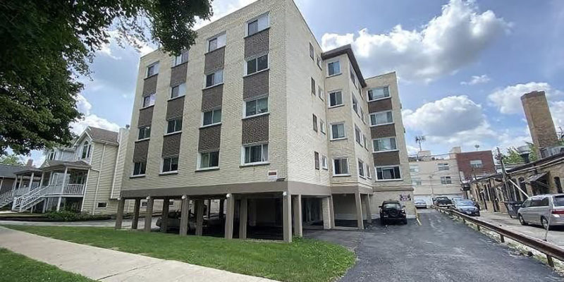 2333 W Lunt Chicago