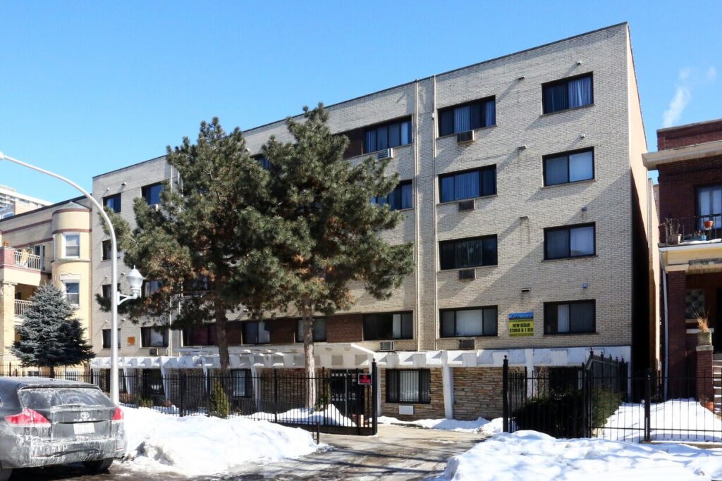 5833 Kenmore Building, Chicago